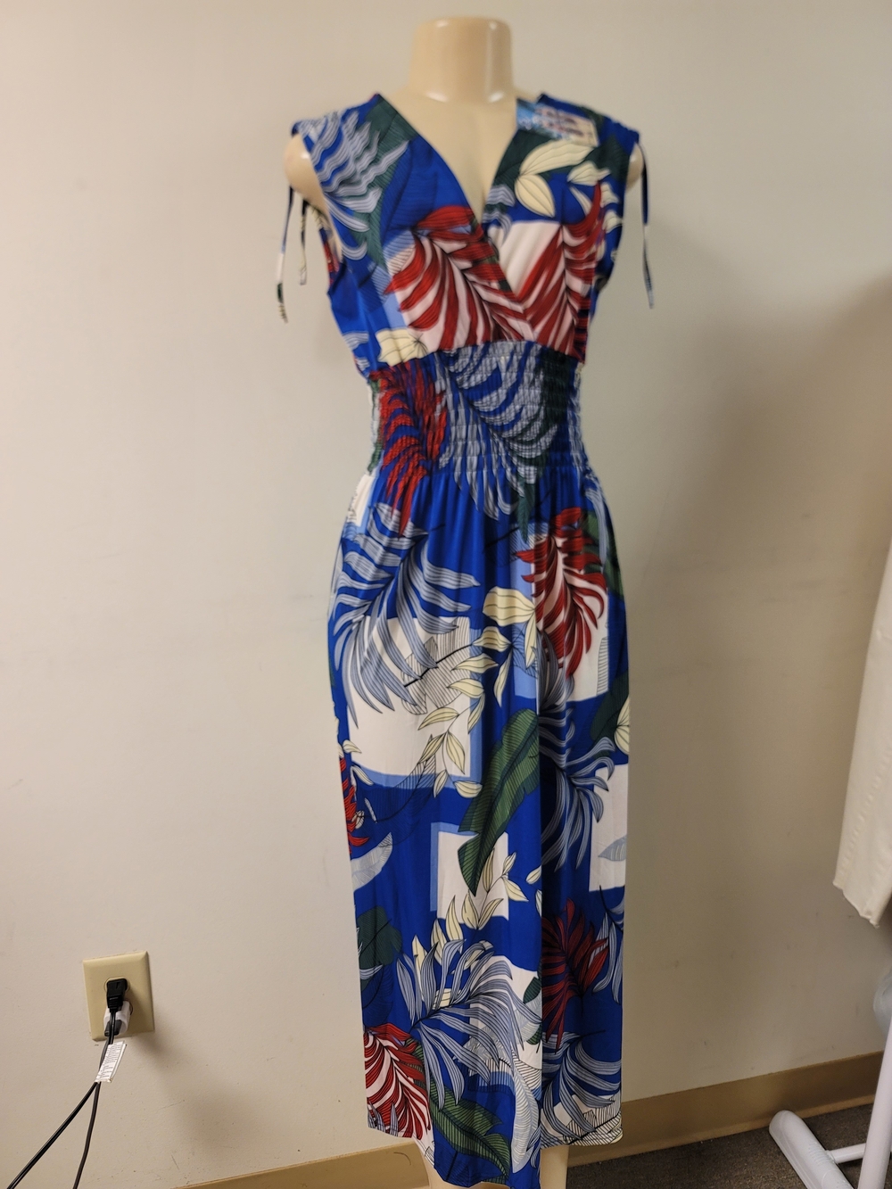 Sleeveless Blue Tropical Maxi Dress